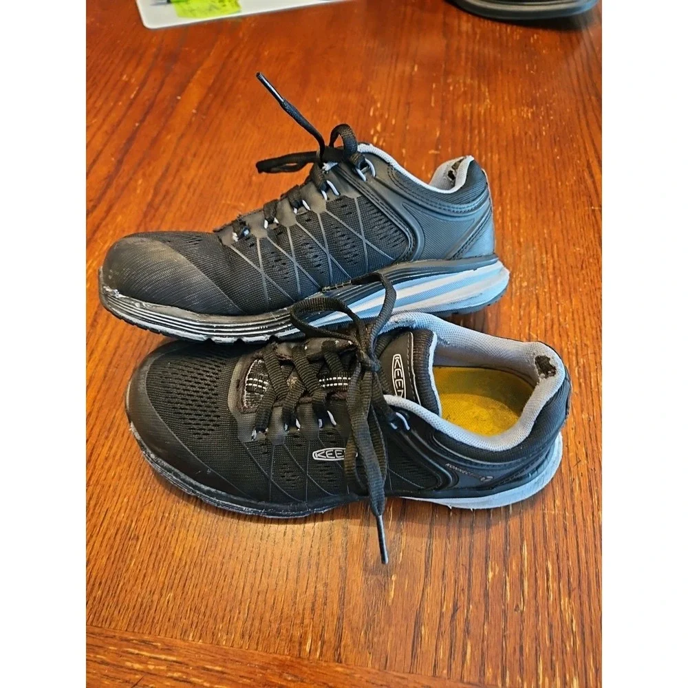 Keen Steel Toe Utility Work Shoes Womens Size 6 Black‎ sneakers Great shoes(S66